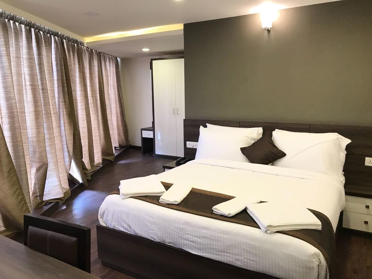 Hotel Royal Inn - Electronic City Bangalore Eksteriør bilde